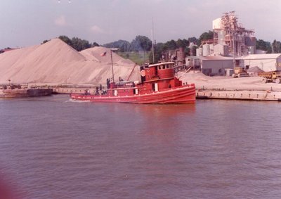 Great Lakes Dredge and Dock tug Wm. A. Lydon at Conneaut.