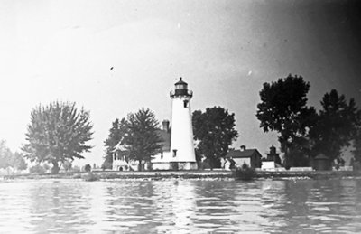 1lr.Possible.Michigan-DetritRiver.Lighthouse.1890-1910s.jpg..jpg