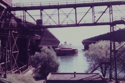 1976 - Blough, Roger, loading at Two Harbors.jpg