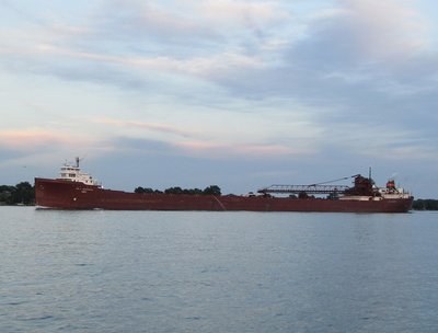 2016-07-23p LAT.jpg (92.3 KiB) Viewed 1809 times Just after sunset, Lee A Tregurtha, in ballast for Superior, passed Algonac State Park.