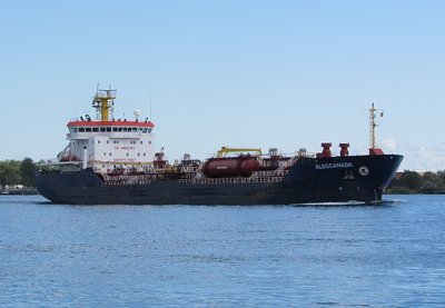 2016-08-06l Algocanada.jpg (85.49 KiB) Viewed 1768 times Algocanada after leaving the Sarnia Fuel Dock to take her cargo to Nanticoke, Ontario, Canada.
