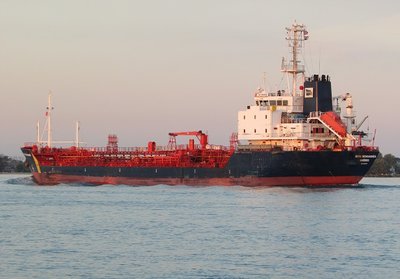 2016-08-28m E_Desgagnes.jpg (96.04 KiB) Viewed 1908 times Tanker Esta Desgagnes moving up river with an eventual destination of Thunder Bay.