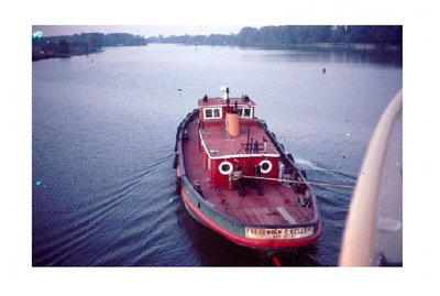 Tug Frederick T. Kellers towing Soo River Trader