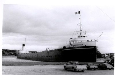 H.C. Heimbecker turning in Owen sound.jpg (60.02 KiB) Viewed 7146 times Heinbecker Stemming around at Owen Sound