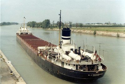 2-EJNewberry-hist-CGS.jpg (79.54 KiB) Viewed 7487 times Newberry Welland Canal