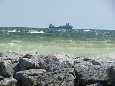 2017-04-24c Philip R. Clarke.jpg (245.08 KiB) Viewed 1769 times Bucking waves and headed to the Rouge.
