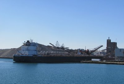 American Mariner inches into the north dock.
