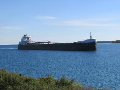 American Mariner enters the channel.