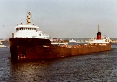 Canadian Leader approaching the Soo Locks