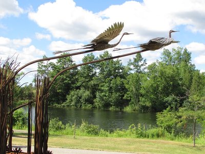 This metal sculpture fascinates me each time I pass it but, until today, I had not been able to find the park access drive.