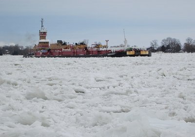 Tug Albert and fuel barge Margaret approaching Marine City.