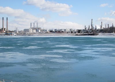 Light ice flowing through Chemical Valley.