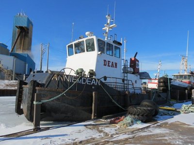 Tug Annie M Dean.