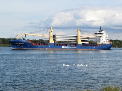 BBC Russia (Superior) with a cargo of windmill blades.