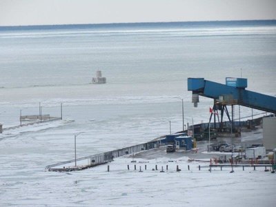 Salt loader at Compass/Sifto Salt dock in Goderich.