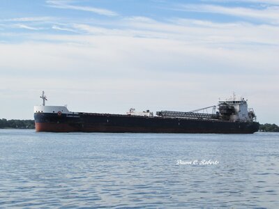 Algoma Niagara (Goderich) slowly moving toward the Corunna/Shell Fuel Dock.