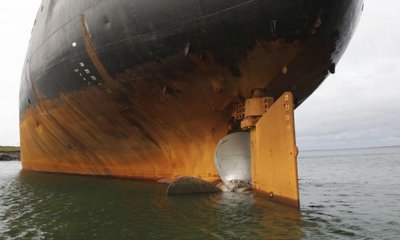 Canadian Miner now wrecked on Scaterie Island Oct 14 `11d.jpg