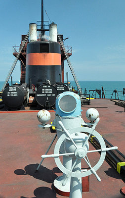 6ttstack boat deck.JPG