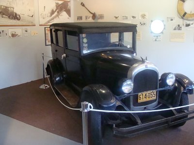 Car at Museum E.H. resize.jpg (206.21 KiB) Viewed 3299 times One of the original Chrysler's at the museum at Eagle Harbor MI.